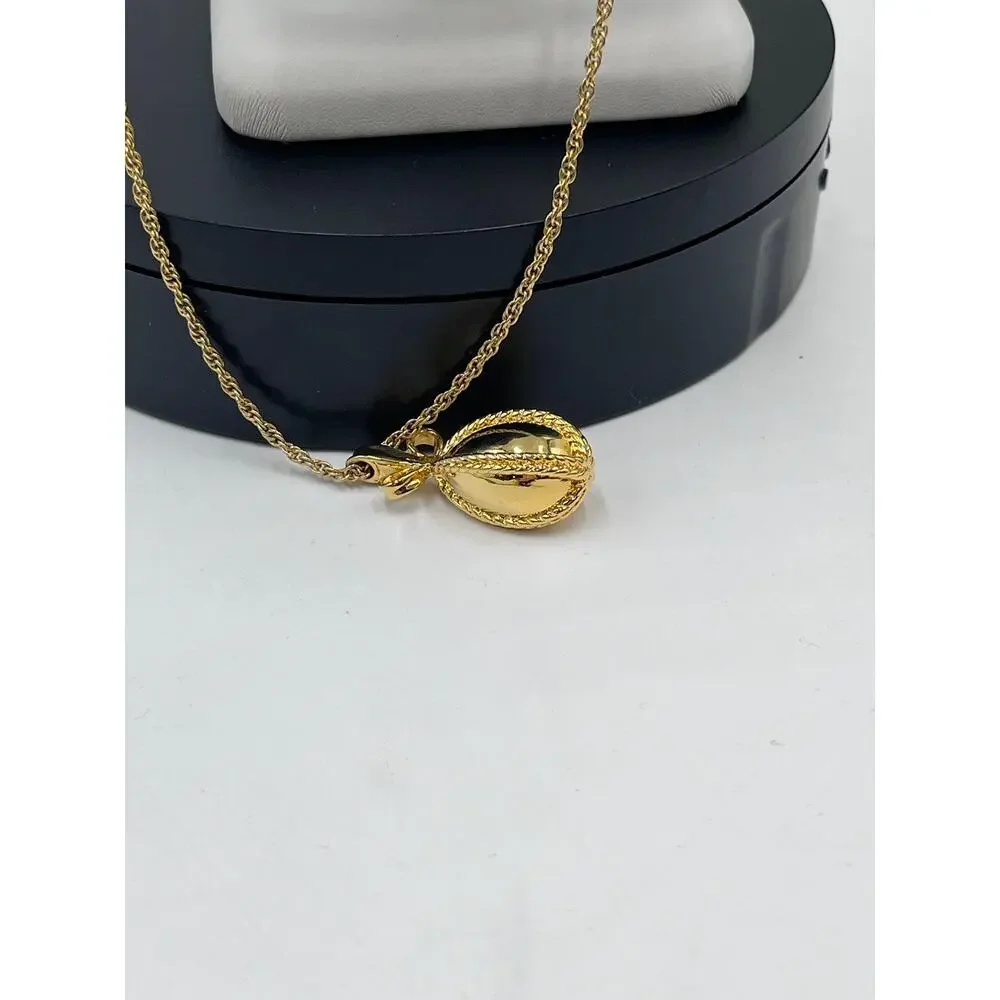 Joan Rivers Vintage‎ Gold Plated Egg Pendant Long Necklace